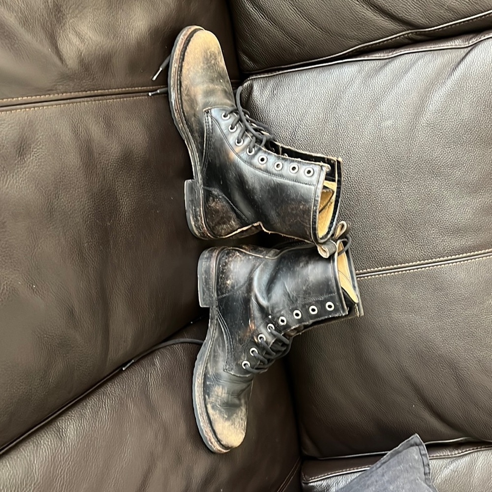FRYE “ Veronica “ Black/Brown Distressed Lace up combat boots 7